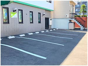 当院の駐車場の写真